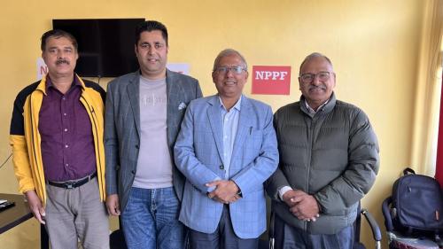 प्रबाश कार्यालयमा प्रबास कमिटी अध्यक्ष कमरेड ओम शर्मा, सहइन्चार्ज कमरेड लक्ष्मण पन्त, सचिव कमरेड टिवी पाठक संग 